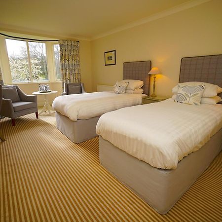 Gisborough Hall Hotel Гисбъро Стая снимка