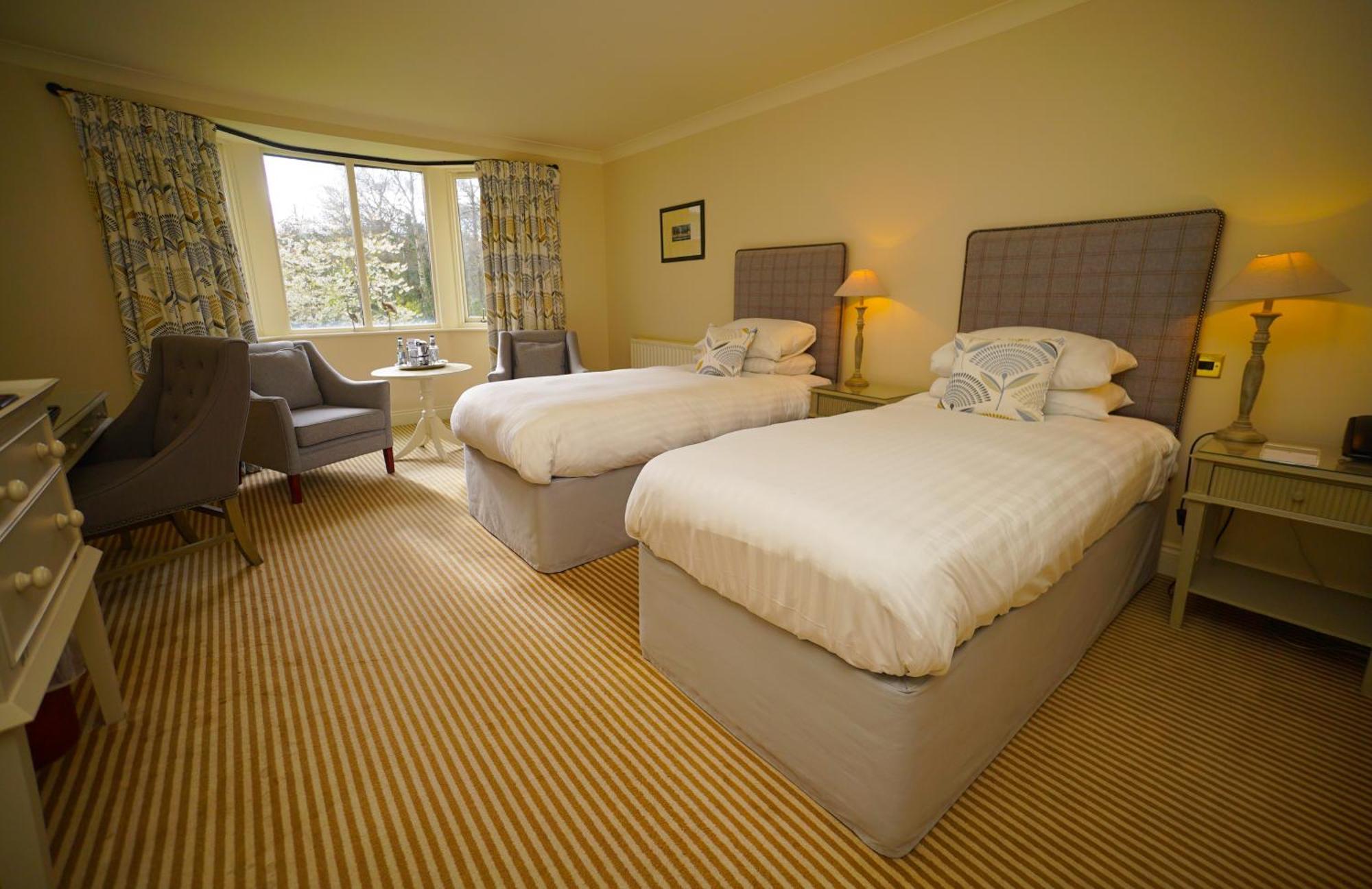 Gisborough Hall Hotel Гисбъро Стая снимка